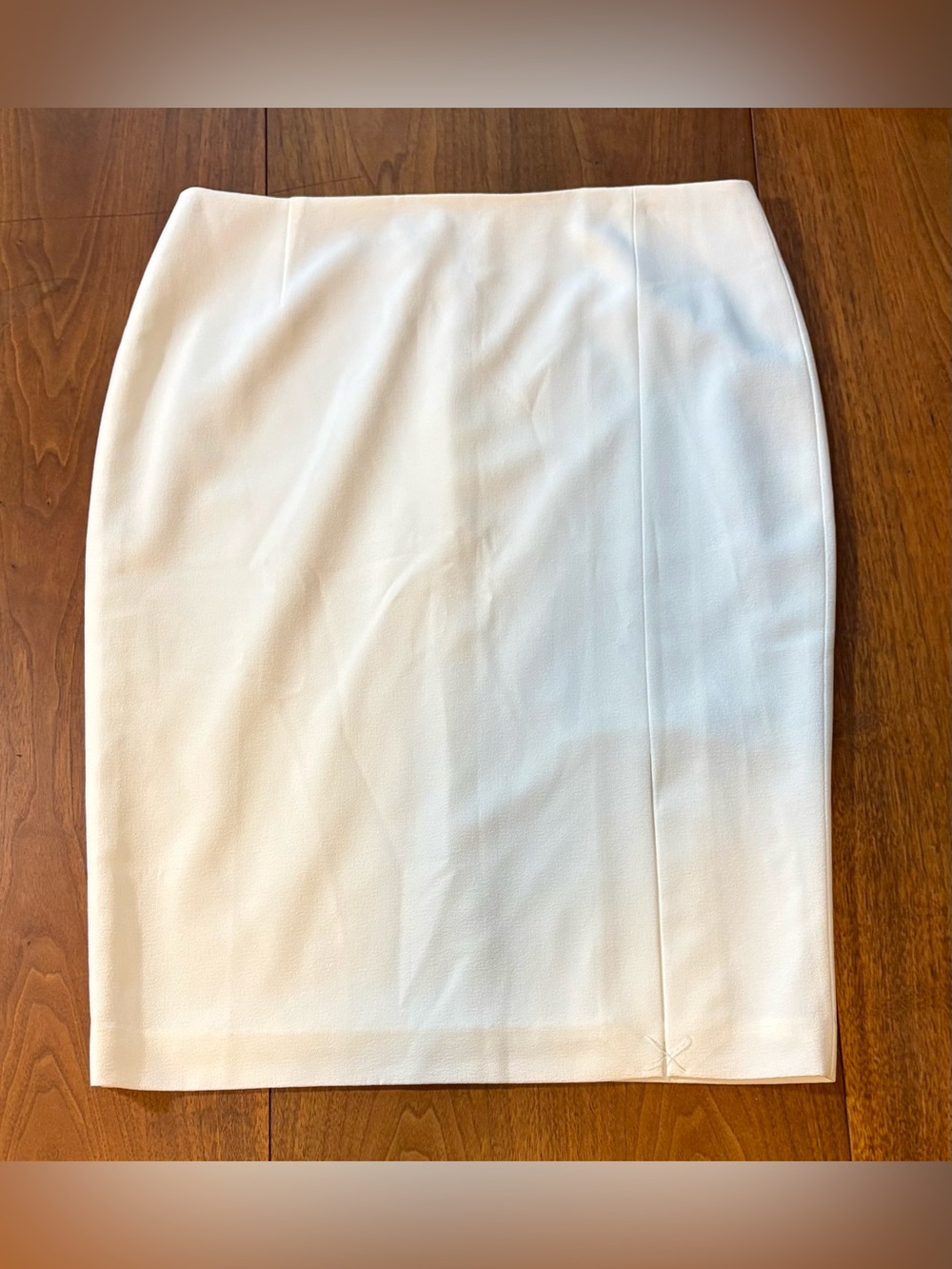 Tahari White Pencil Skirt Size 14 NWOT